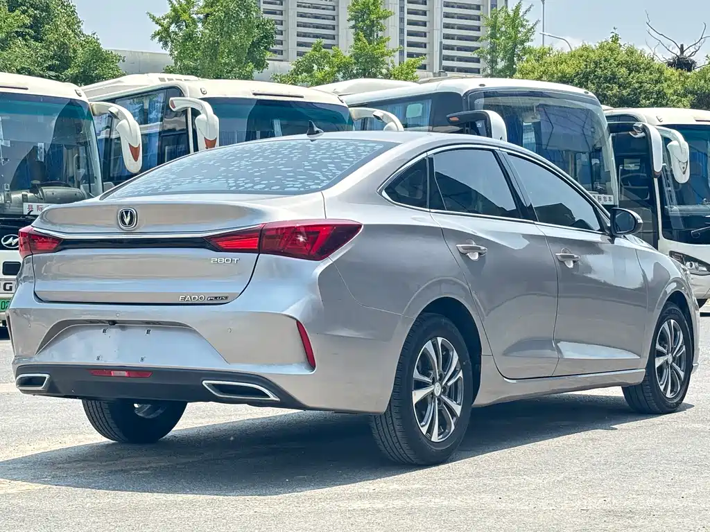 Changan Eado — фото 5
