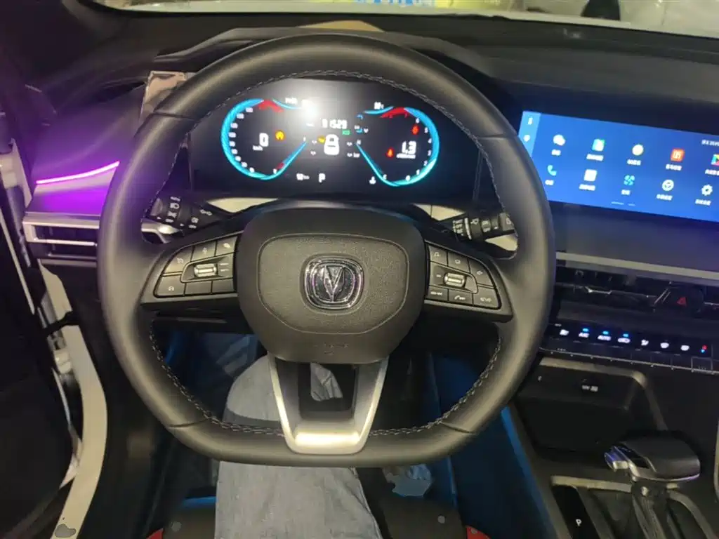 Changan CS35PLUS — фото 11