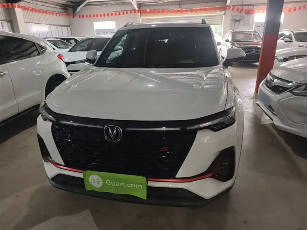 Changan CS35PLUS — фото 3
