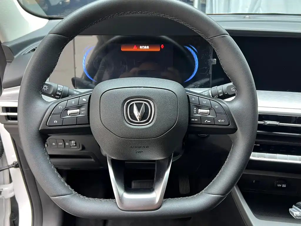 Changan CS35PLUS — фото 13