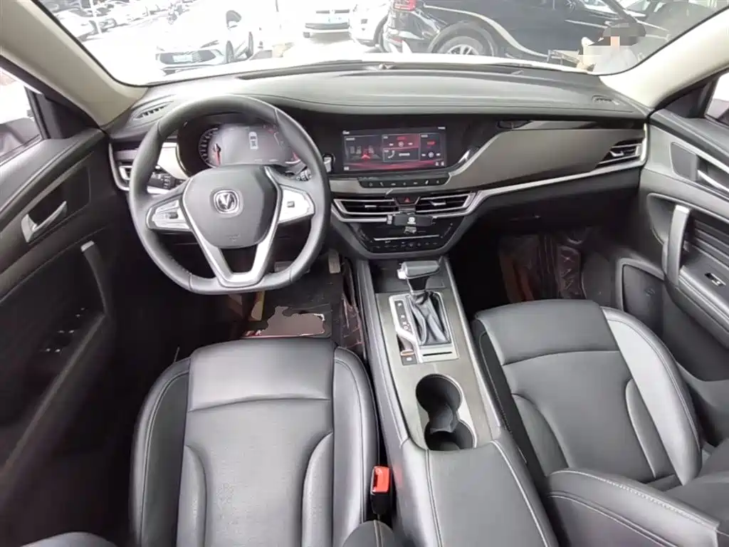 Changan CS35PLUS — фото 10