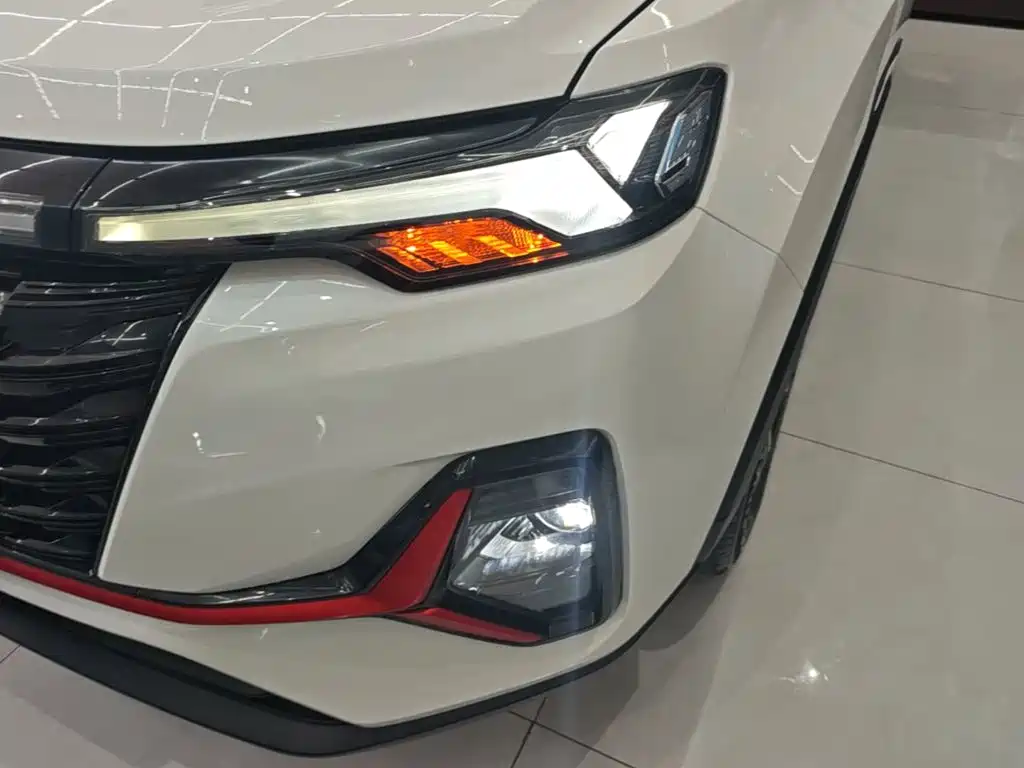 Changan CS35PLUS — фото 24