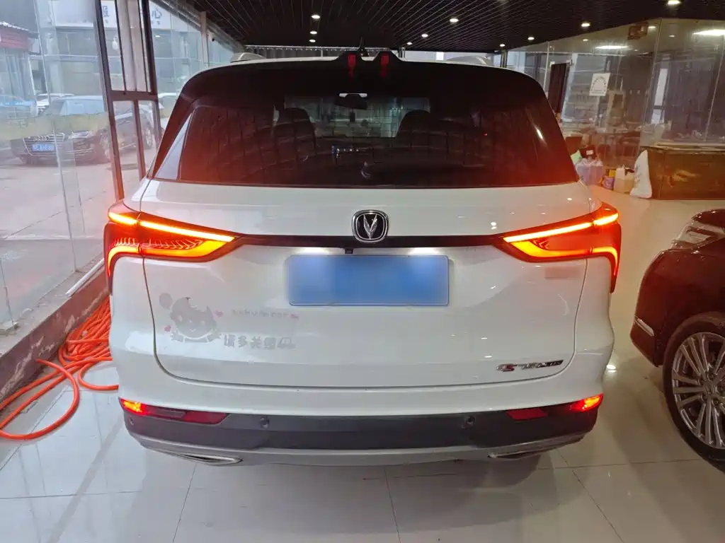 Changan CS75 PLUS — фото 4