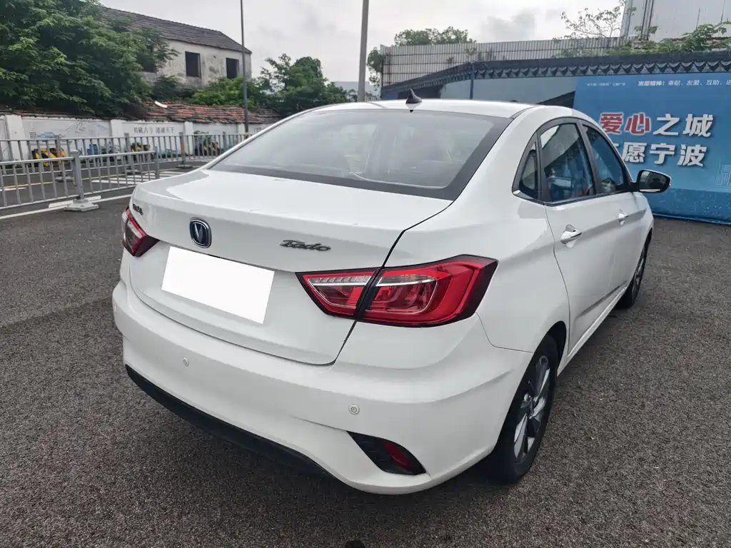 Changan Eado DT — фото 11