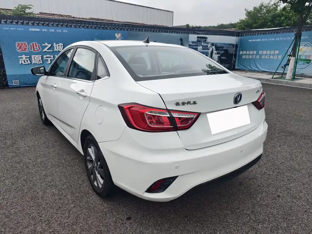 Changan Eado DT — фото 15