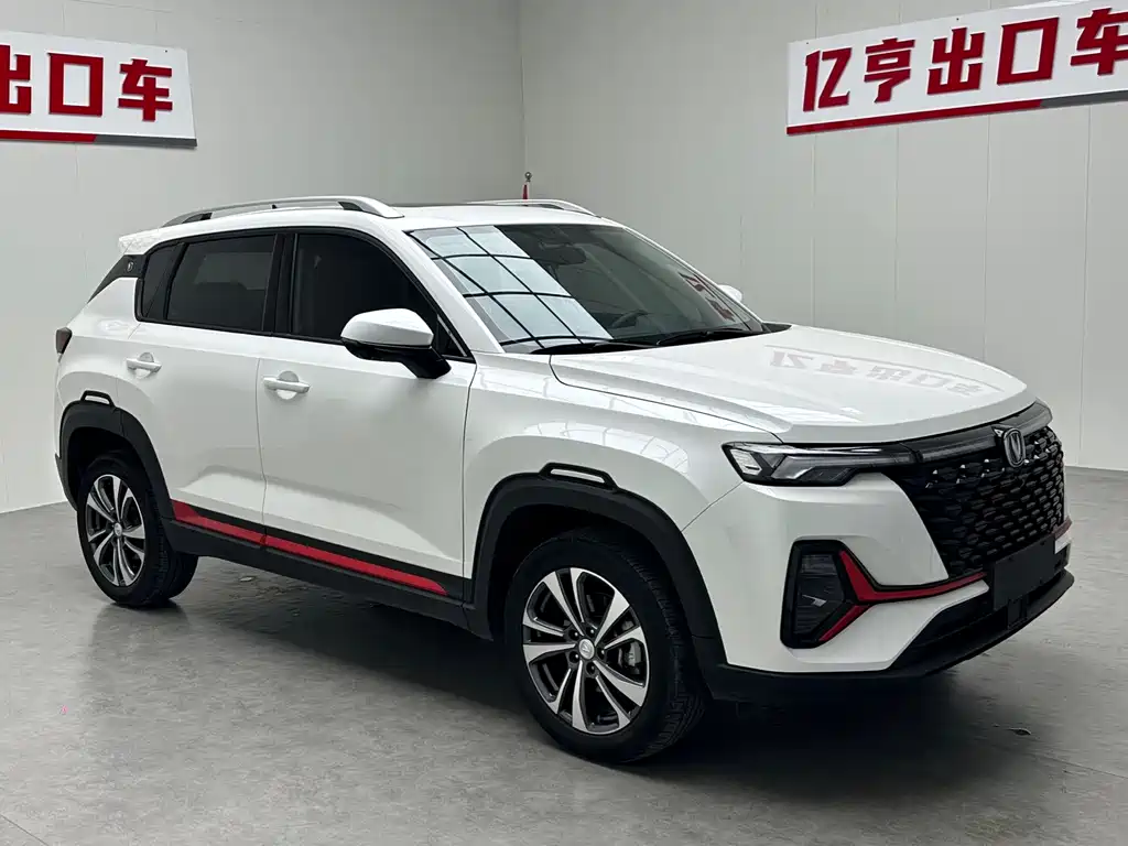 Changan CS35PLUS — фото 3