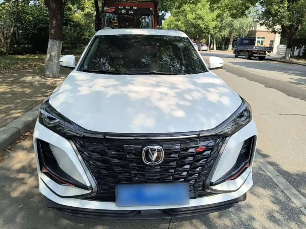Changan CS75 PLUS — фото 3