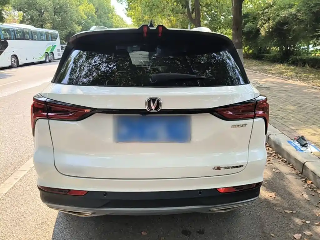 Changan CS75 PLUS — фото 6