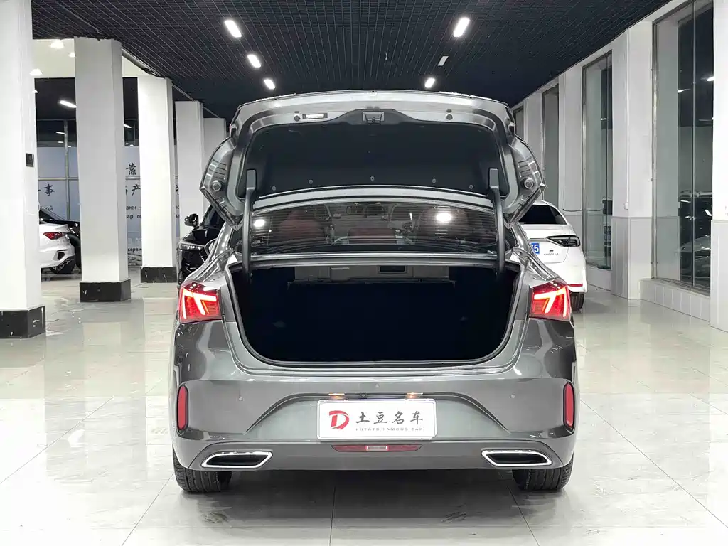 Changan Eado — фото 15