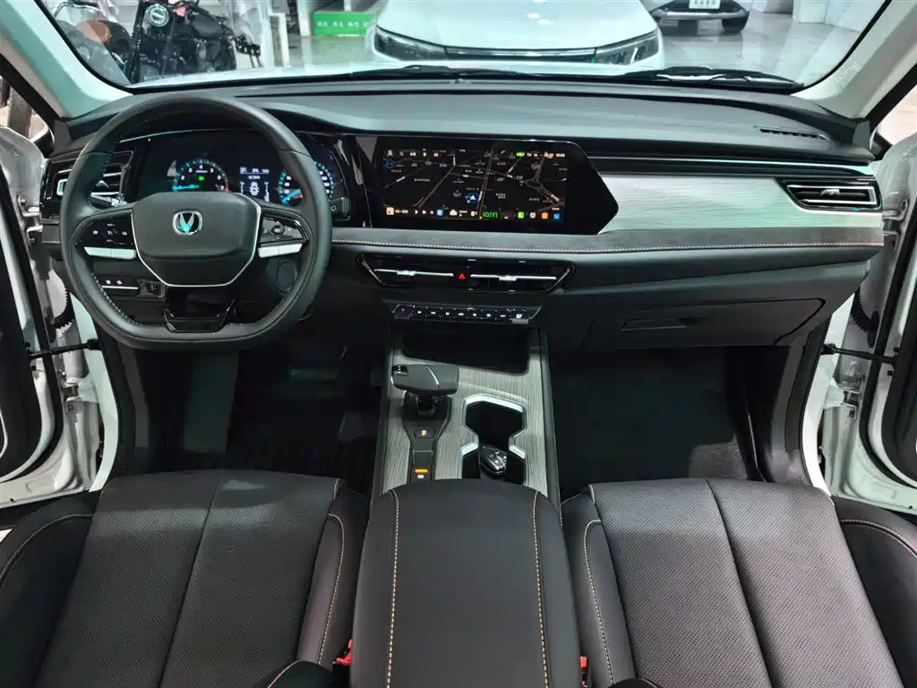 Changan X7 PLUS — фото 11