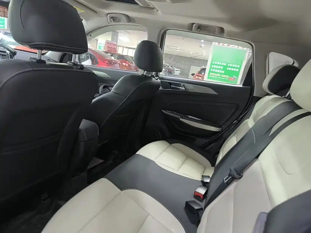 Changan CS35 — фото 17