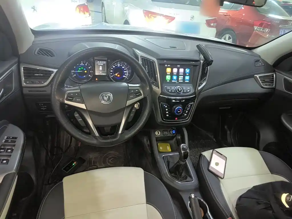 Changan CS35 — фото 10