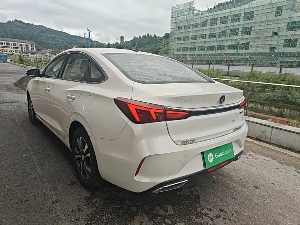 Changan Eado — фото 5