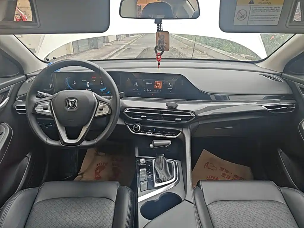 Changan Eado — фото 10