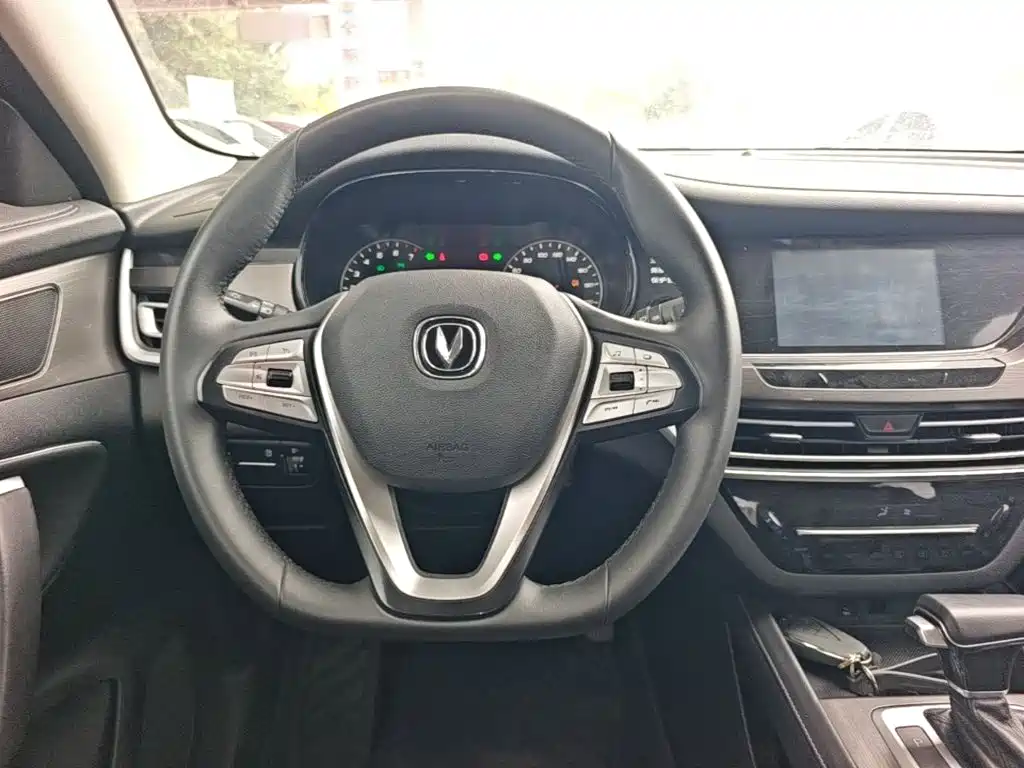 Changan CS35PLUS — фото 11