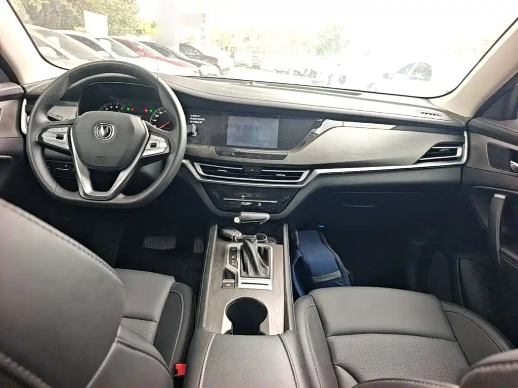 Changan CS35PLUS — фото 10