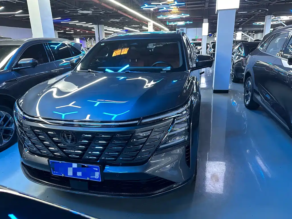 Changan CS75 PLUS — фото 2