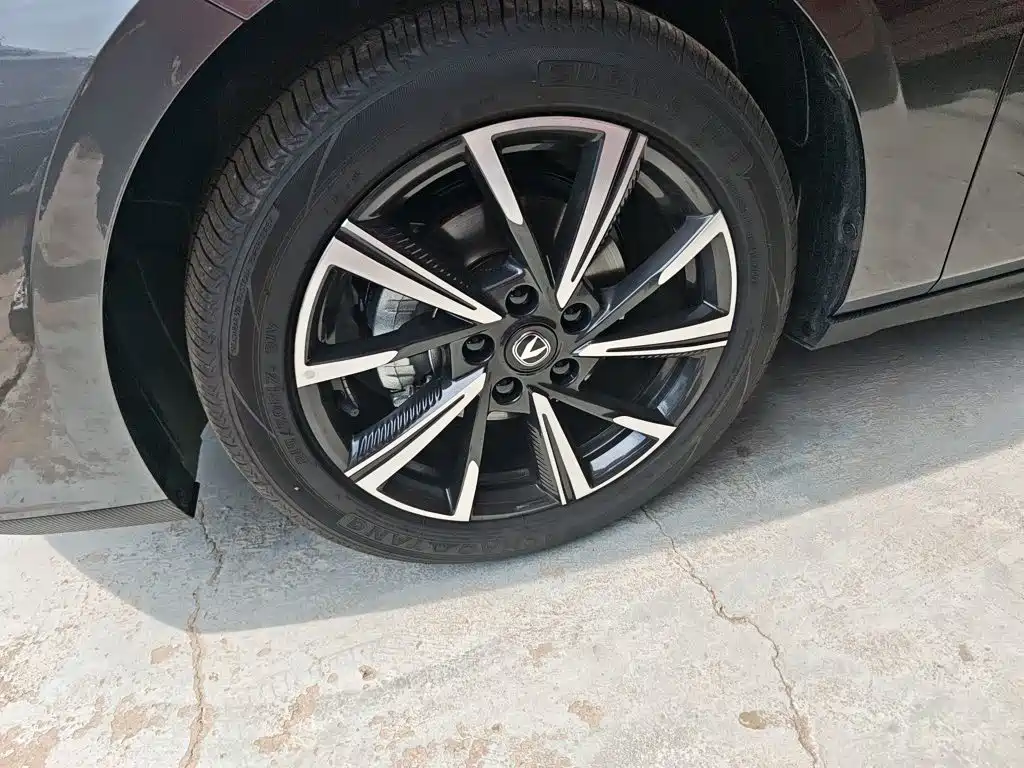 Changan Eado — фото 25