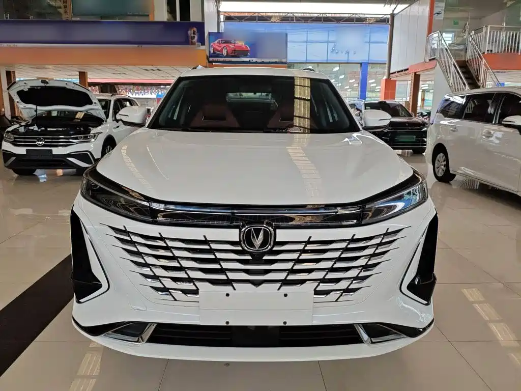 Changan CS75 PLUS — фото 3