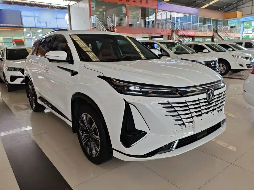 Changan CS75 PLUS — фото 22