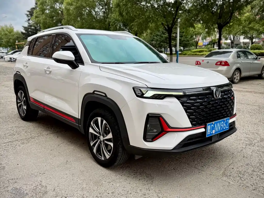 Changan CS35PLUS — фото 3
