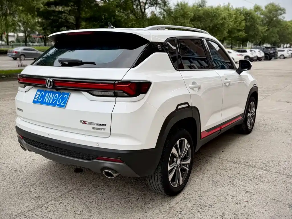 Changan CS35PLUS — фото 6