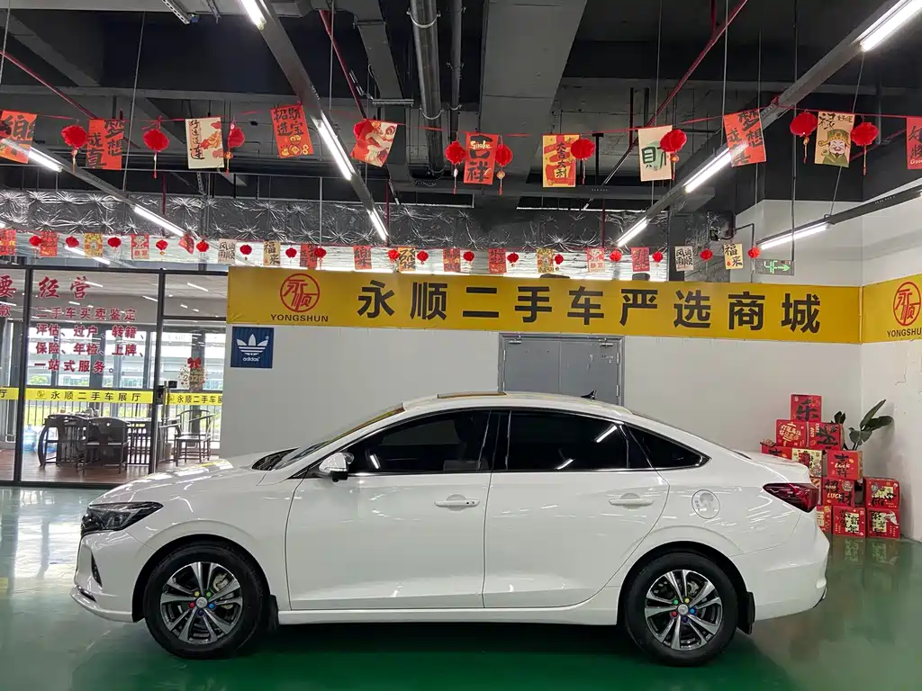 Changan Eado — фото 10