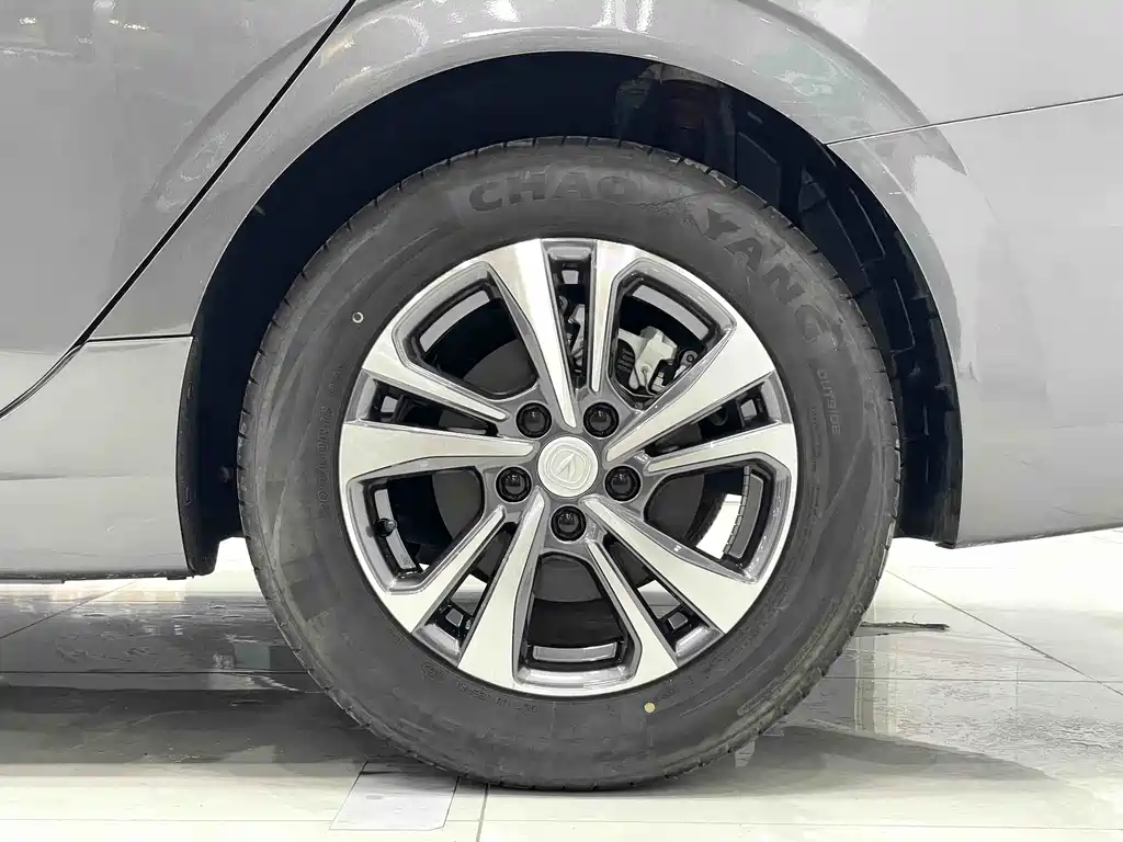 Changan Eado — фото 16