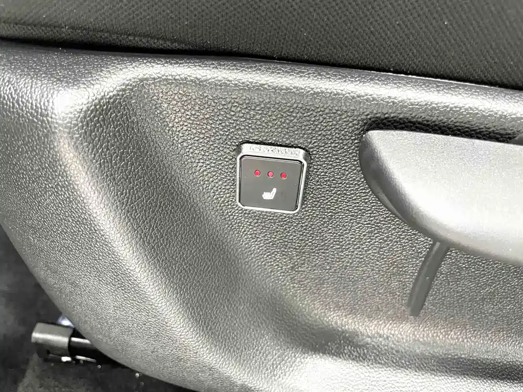 Changan Eado — фото 17