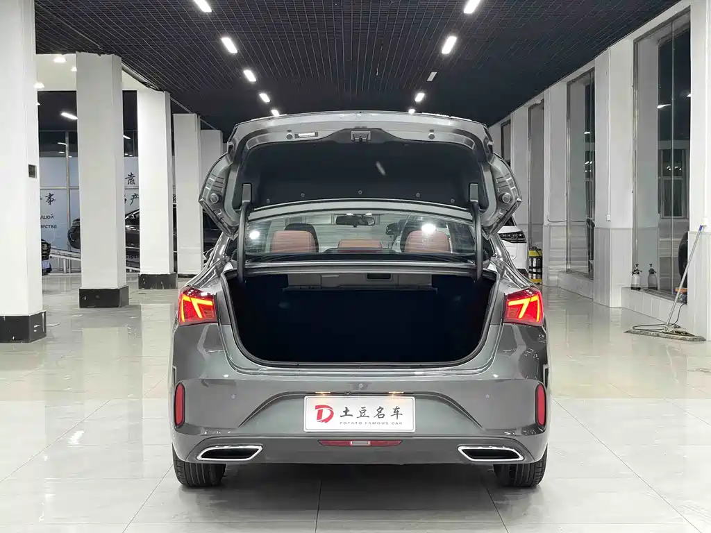 Changan Eado — фото 19