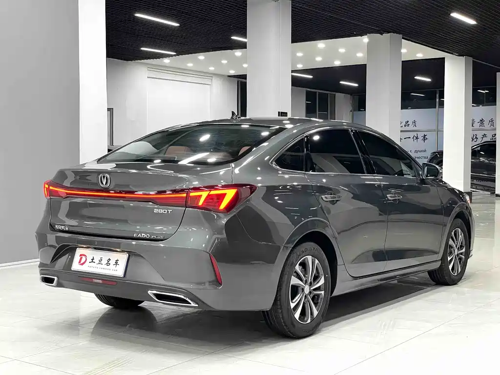 Changan Eado — фото 6