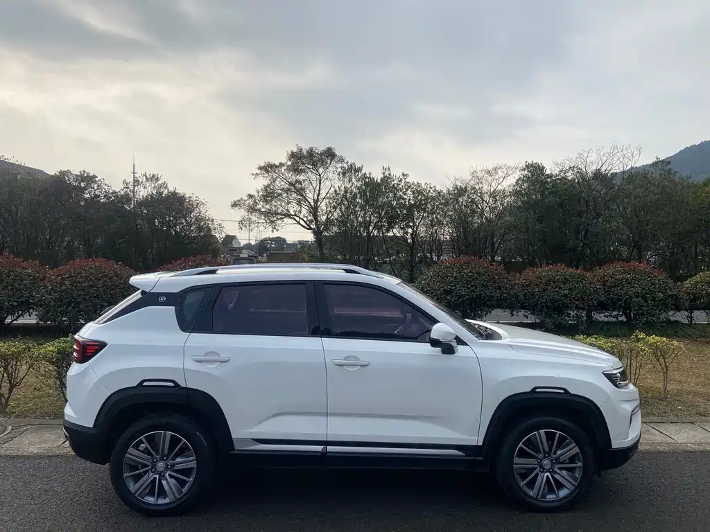 Changan CS35PLUS — фото 13