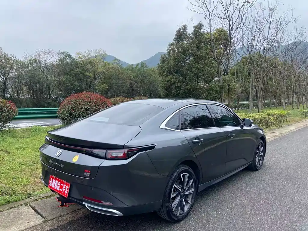 Changan Eado — фото 11