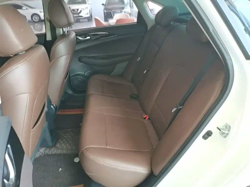 Changan Eado DT — фото 17