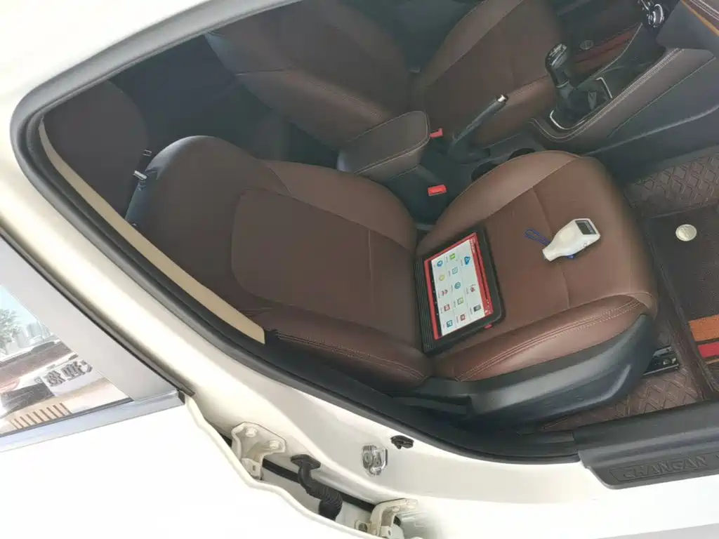 Changan Eado DT — фото 25