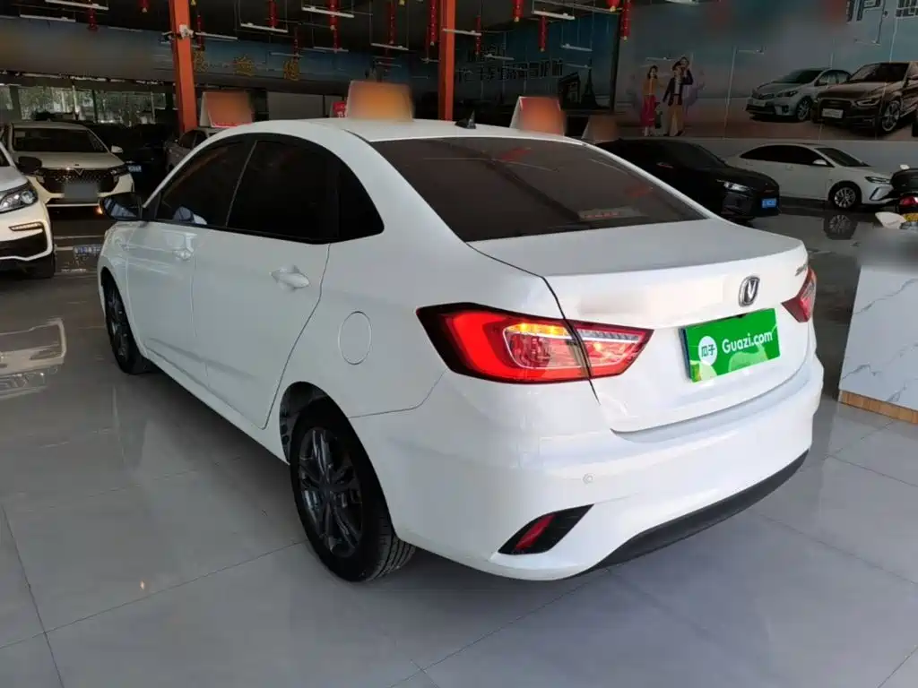 Changan Eado DT — фото 5