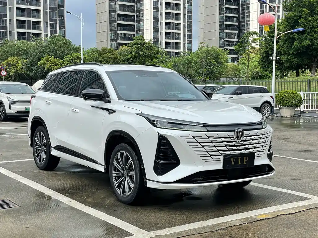 Changan CS75 PLUS — фото 3