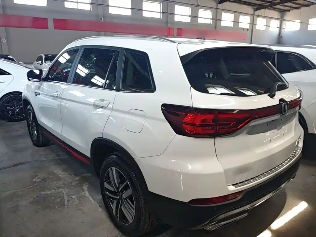 Changan CS75 — фото 5