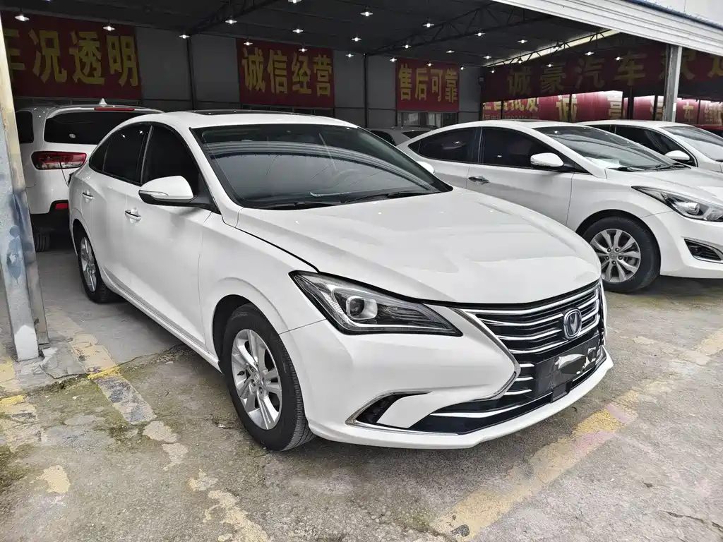 Changan Eado — фото 3
