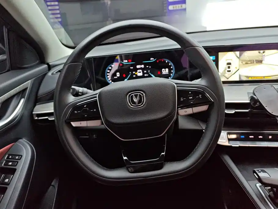 Changan Eado — фото 15