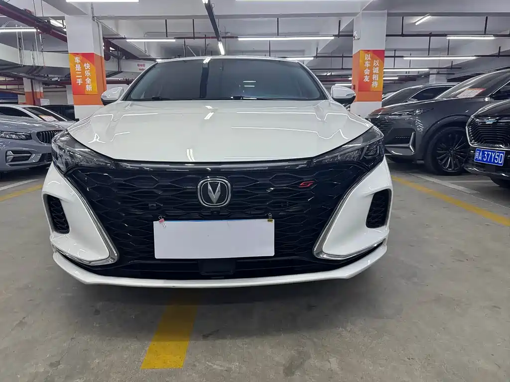 Changan Eado — фото 2
