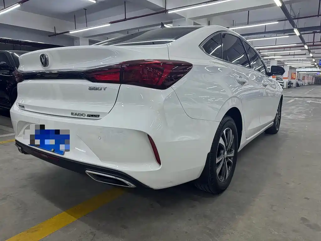 Changan Eado — фото 9