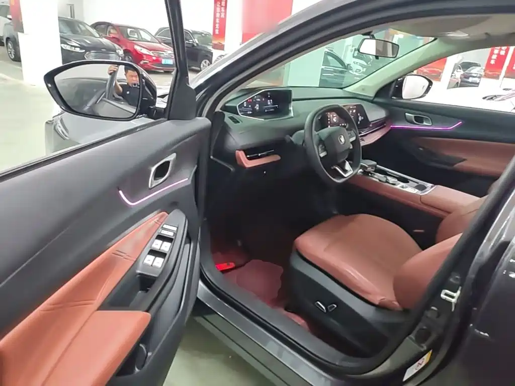 Changan CS55PLUS — фото 16