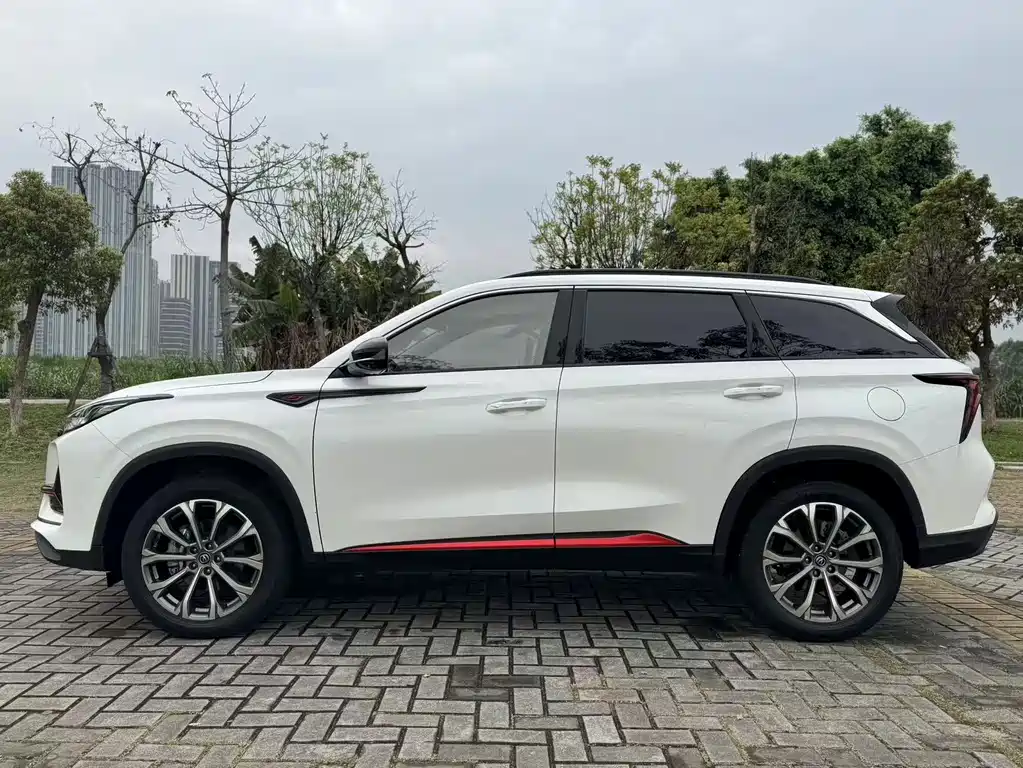 Changan CS75 PLUS — фото 7