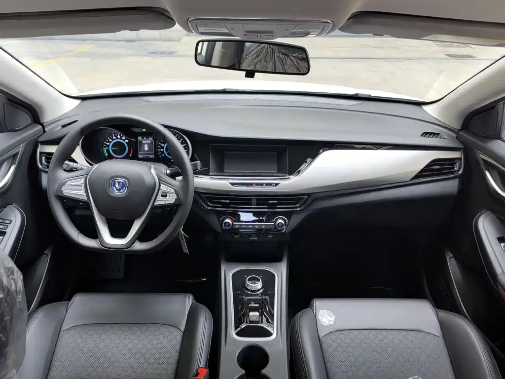 Changan Eado New Energy — фото 13