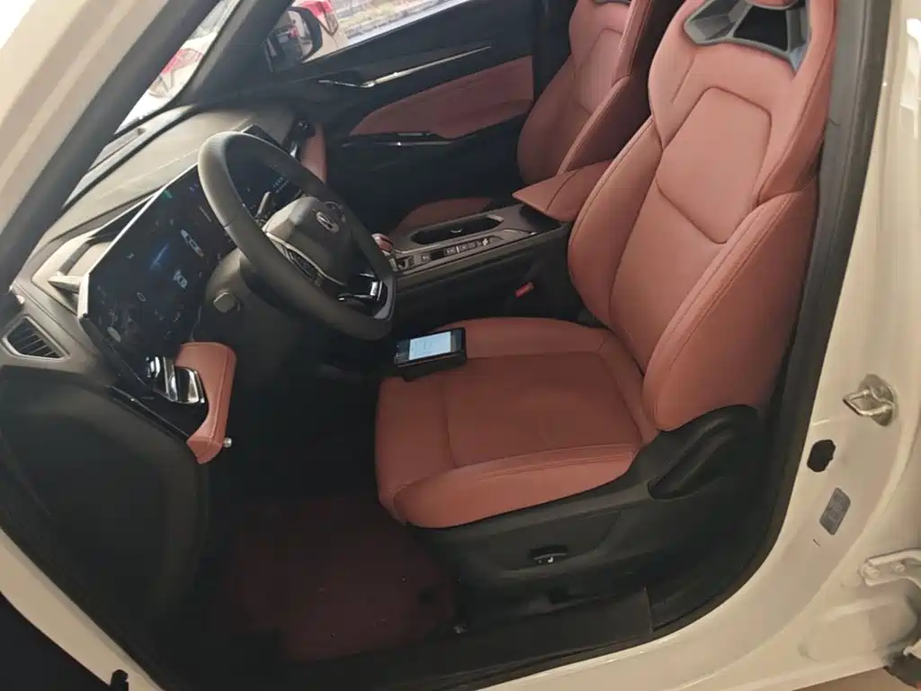 Changan X5 PLUS — фото 15
