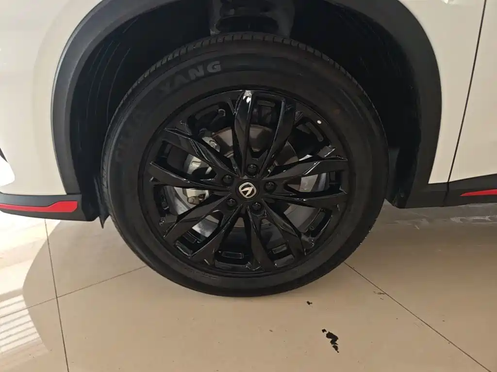 Changan X5 PLUS — фото 23