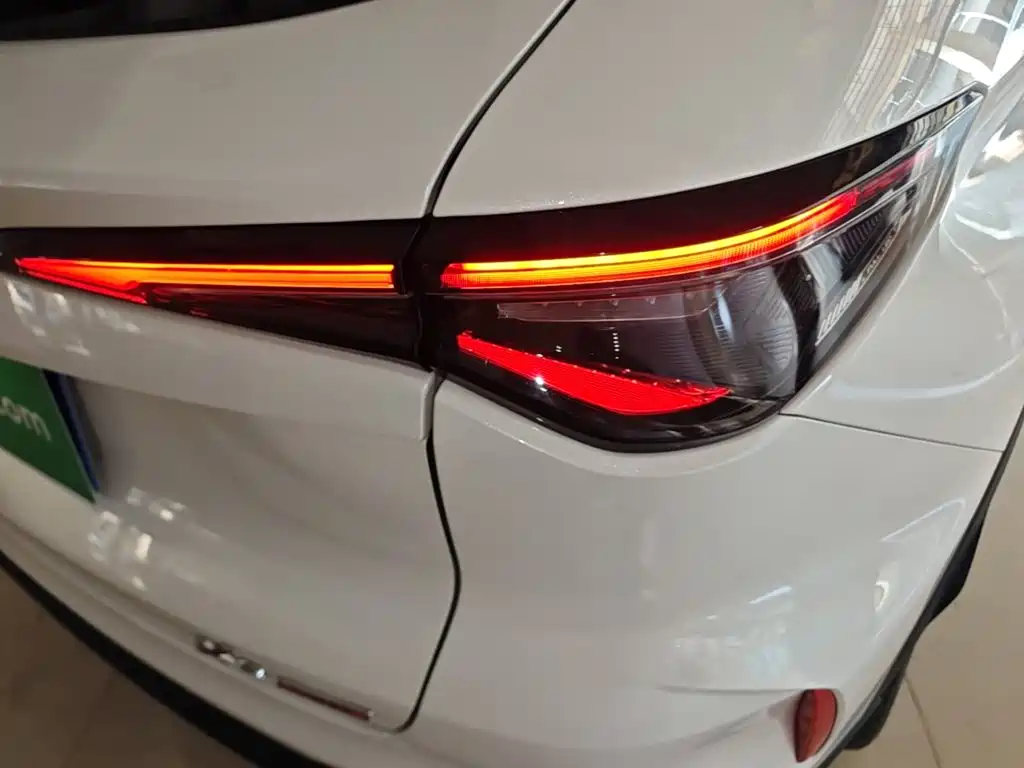 Changan X5 PLUS — фото 8