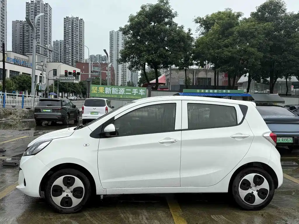 Changan Benben E-Star — фото 4