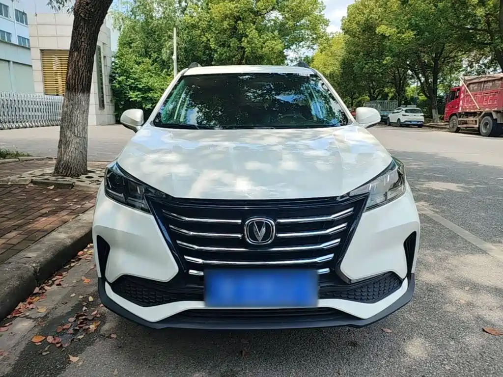 Changan CS15 — фото 3